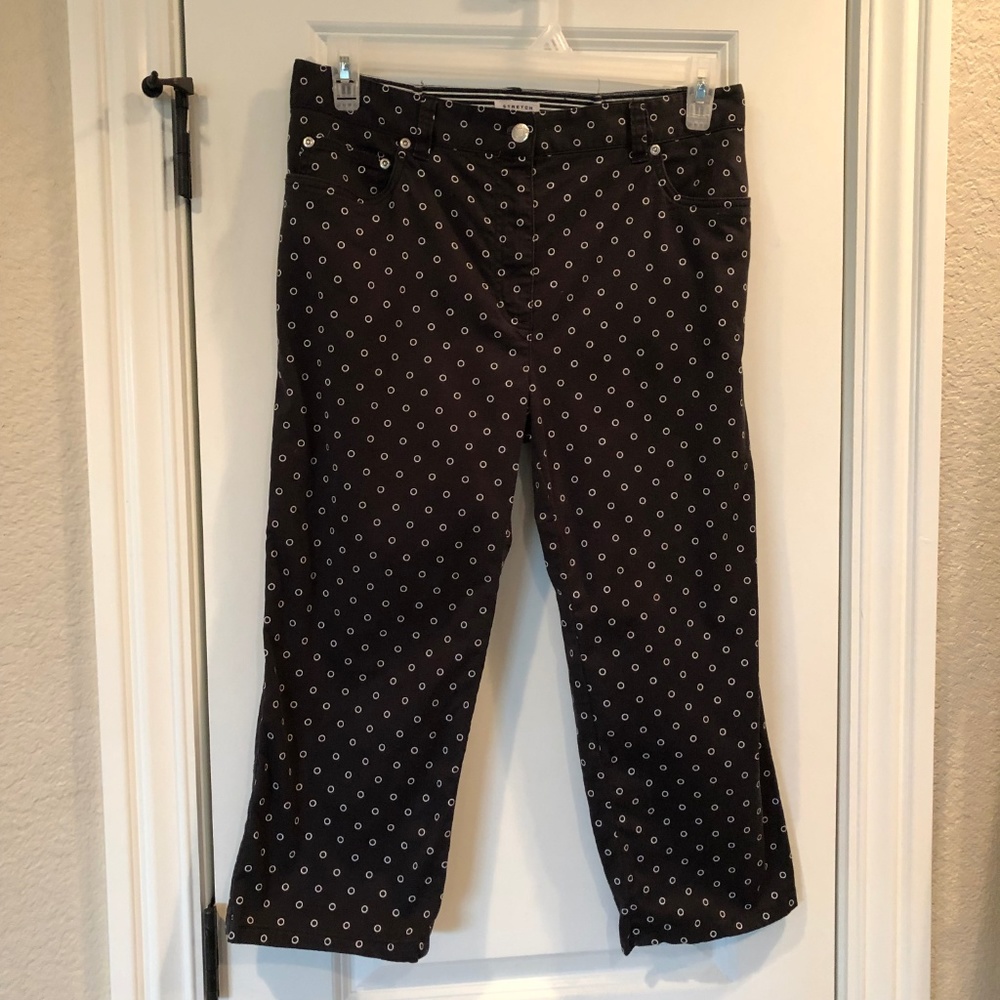 $ Jones New York Sport Stretch Polka Dot Capris 10